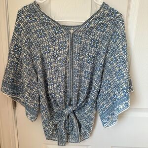 BOHO patterned top from Max Studio. NWT! size S.